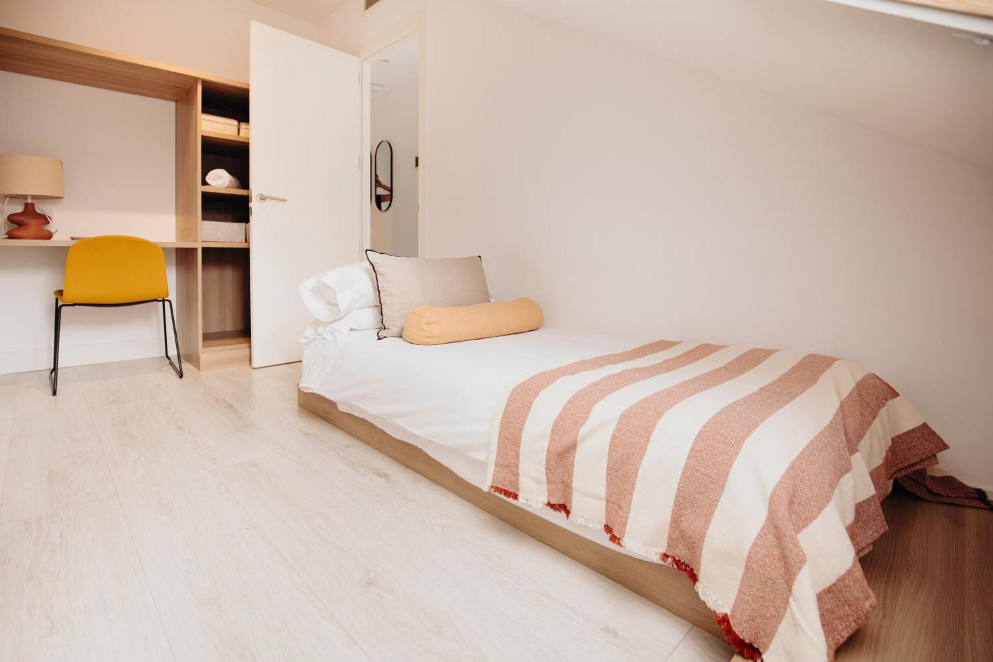 Aspasios Atocha Apartments Мадрид Екстериор снимка