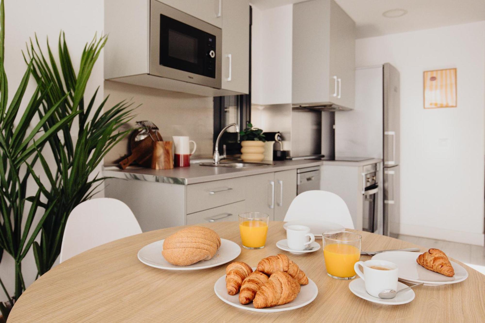 Aspasios Atocha Apartments Мадрид Стая снимка
