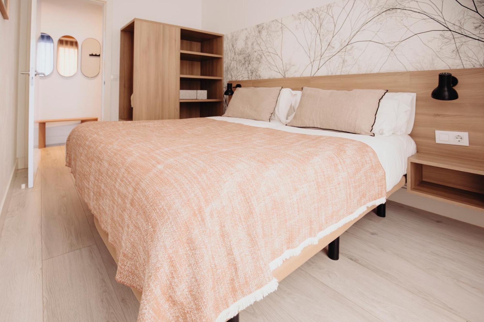 Aspasios Atocha Apartments Мадрид Екстериор снимка