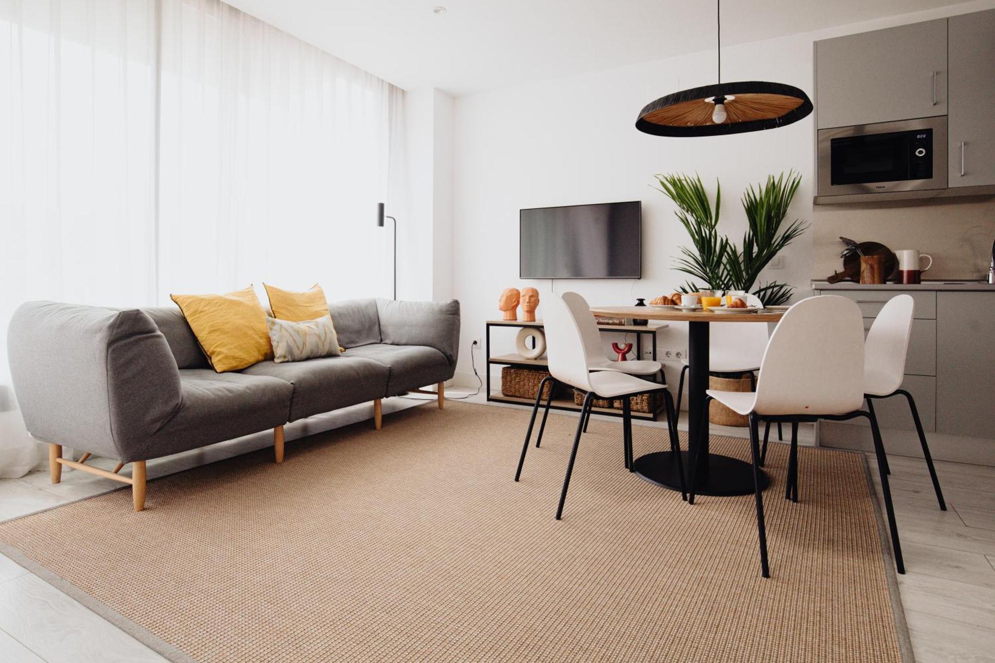 Aspasios Atocha Apartments Мадрид Екстериор снимка